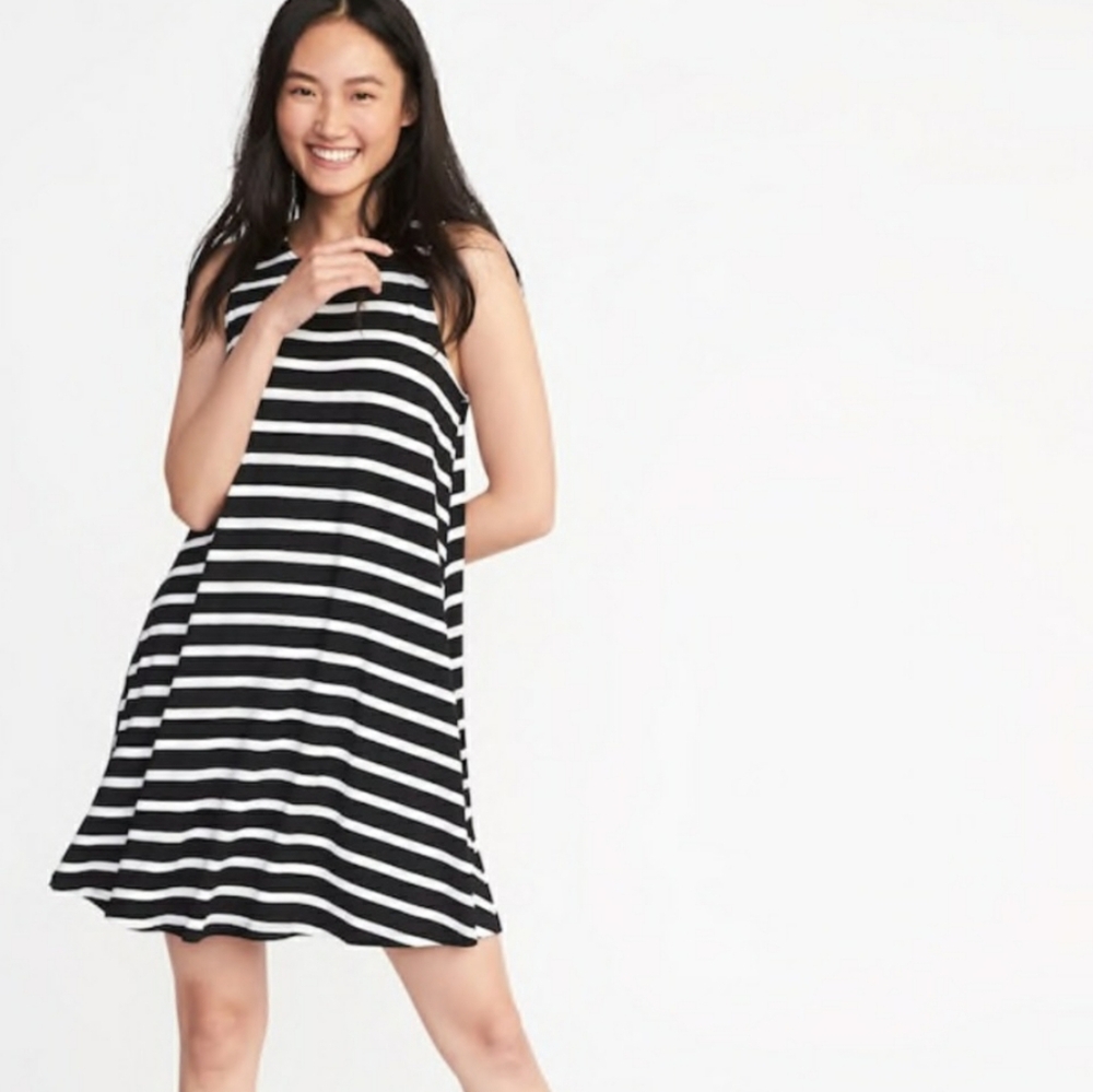 Old Navy Jersey Knit Swing Tank Dress Black And White Stripe Size Large NWT